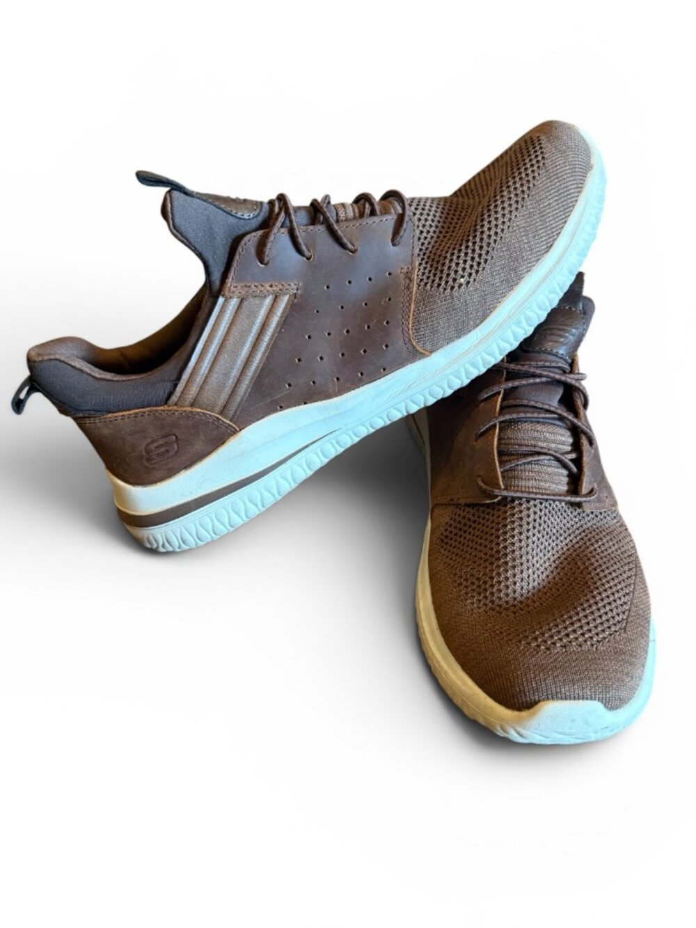 Skechers Classic Fit Air-Cooled Memory Foam Brown Sneakers Men's Size 12